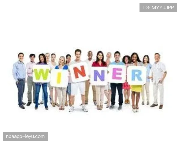 滕哈赫执教生涯稳步攀升,战术洞察力与领导才能备受瞩目 滕哈赫执教生涯稳步攀升,战术洞察力与领导才能备受瞩目