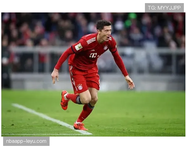 莱万多夫斯基职业生涯的遗憾时刻:辉煌背后的未竟之梦 莱万多夫斯基职业生涯的遗憾时刻:辉煌背后的未竟之梦