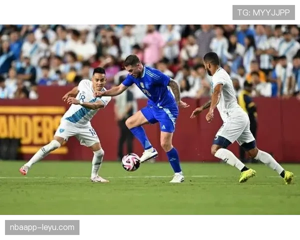 秘鲁队锋线表现